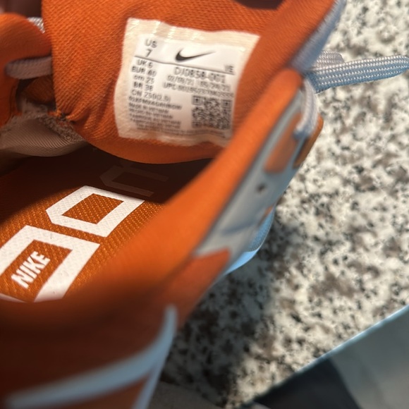 Hook em!! Nike Longhorn shoes worn ONLY once. - Picture 5 of 8